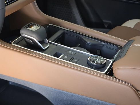 New 2026 Nissan Pathfinder Platinum AWD/4WD image 32