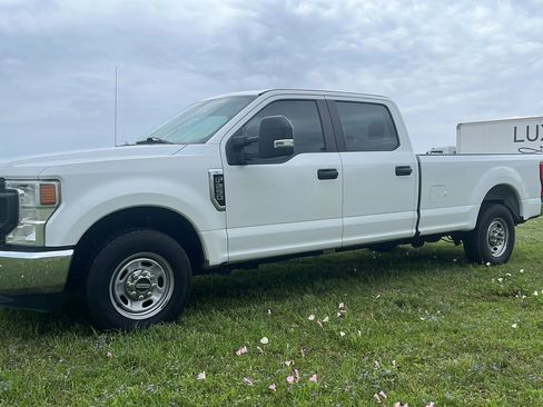 Used 2020 Ford F250 XL w/ Power Equipment Group RWD image 1