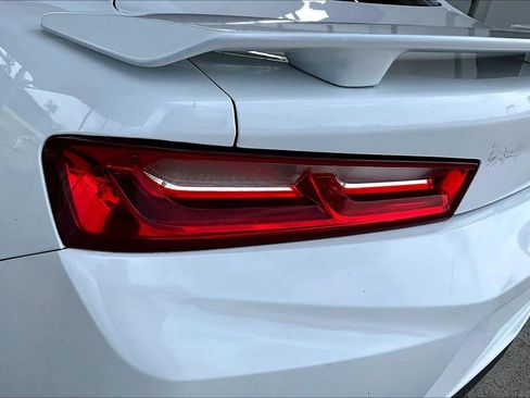 Used 2018 Chevrolet Camaro LT RWD image 20