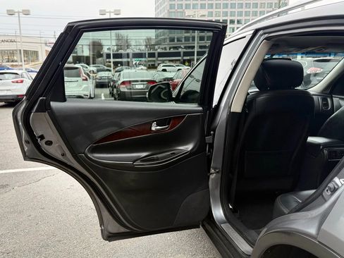 Used 2017 INFINITI QX50 AWD w/ Premium Plus Package image 29