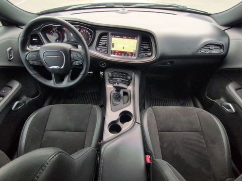 Used 2023 Dodge Challenger R/T w/ Plus Package image 19