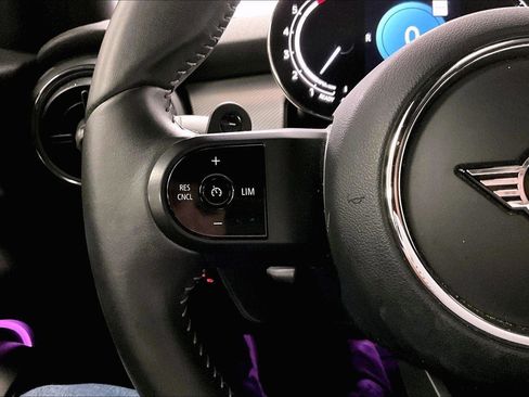 Used 2023 MINI Cooper S image 17