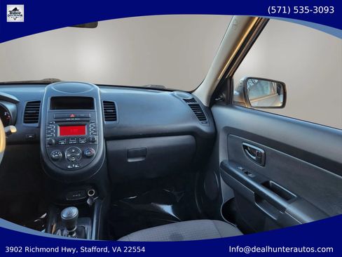 Used 2013 Kia Soul FWD image 26
