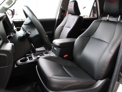 Used 2023 Toyota 4Runner TRD Off-Road Premium w/ Moonroof Package AWD/4WD image 16