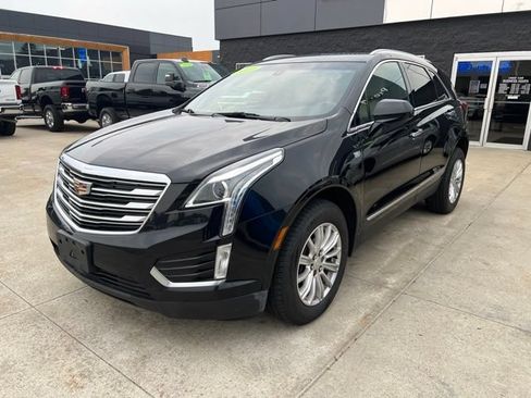 Used 2017 Cadillac XT5 FWD image 3