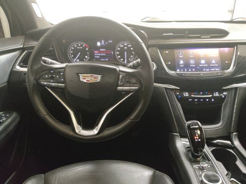 Used 2020 Cadillac XT6 Premium Luxury AWD/4WD image 22