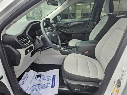 Used 2023 Ford Escape Active AWD/4WD image 14