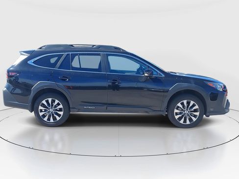 Used 2023 Subaru Outback Limited image 8