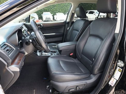 Used 2019 Subaru Outback 2.5i Limited image 16