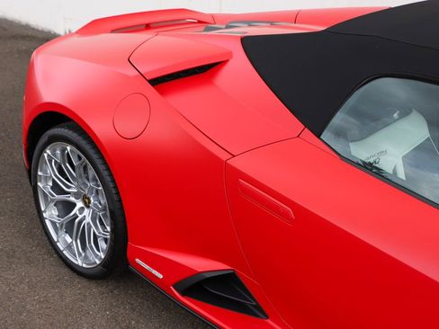 Used 2024 Lamborghini Huracan EVO AWD/4WD image 33