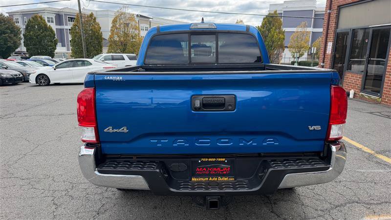 Used 2017 Toyota Tacoma SR5 AWD/4WD image 13