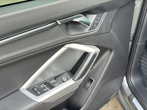 Used 2020 Audi Q3 2.0T Premium Plus image 12