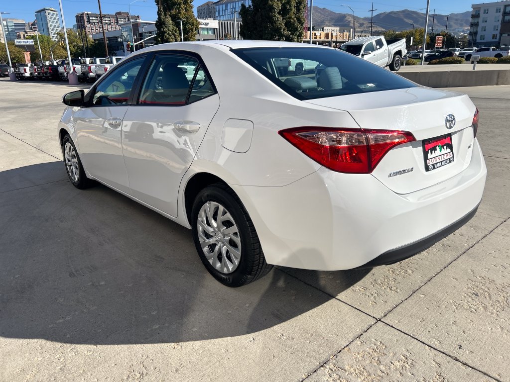 Used 2017 Toyota Corolla LE w/ Carpet Mat Package (TMS) FWD image 3