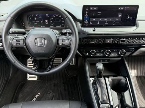 Used 2024 Honda Accord Sport image 11