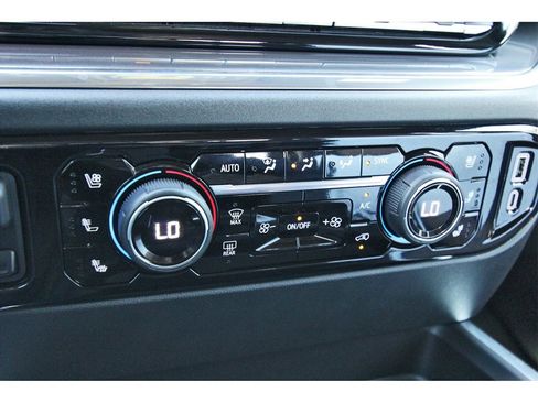 Used 2024 Chevrolet Silverado 2500 High Country w/ High Country Premium Package image 22