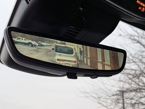 Used 2025 Buick Enclave Avenir w/ Super Cruise Package image 35