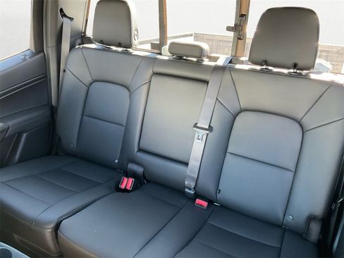 New 2025 Chevrolet Colorado LT w/ LT Convenience Package image 9