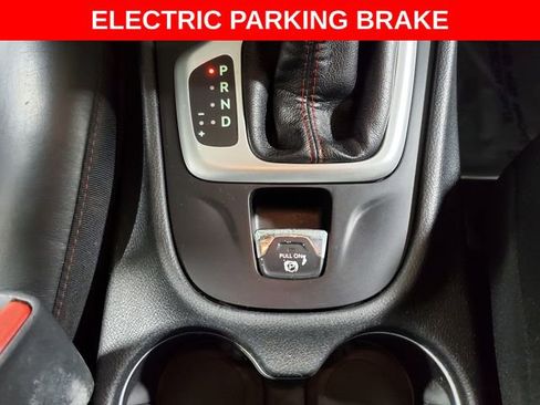 Used 2018 Jeep Cherokee Trailhawk image 22