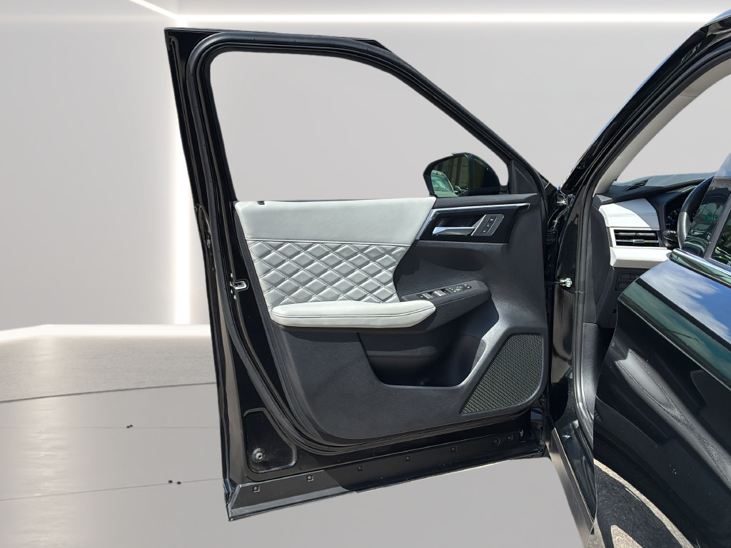 Used 2024 Mitsubishi Outlander SEL FWD image 11