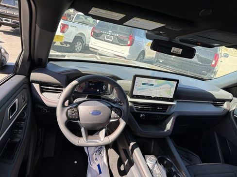 New 2026 Ford Explorer ST-Line w/ ST-Line Street Pack AWD/4WD image 14