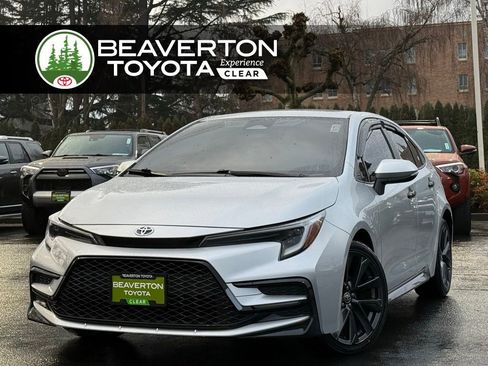 Used 2024 Toyota Corolla SE w/ SE Package image 1