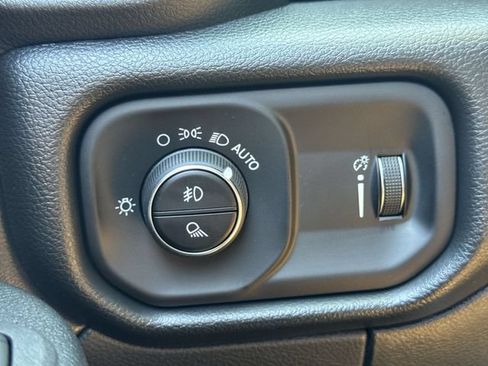 New 2026 RAM 2500 Tradesman AWD/4WD image 30