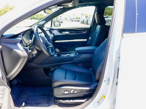 New 2026 Cadillac XT5 Premium Luxury AWD/4WD image 13