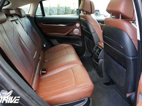 Used 2015 BMW X6 xDrive50i image 42