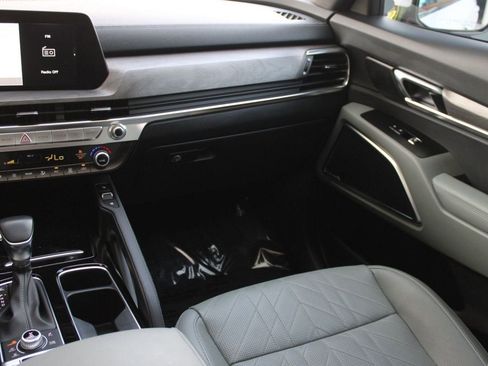 Used 2023 Kia Telluride SX Prestige X-Pro image 32