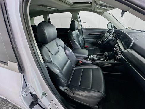 Used 2025 Kia Telluride S image 34