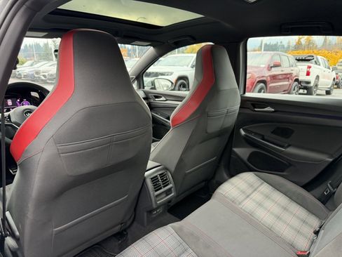 Used 2022 Volkswagen GTI SE image 31