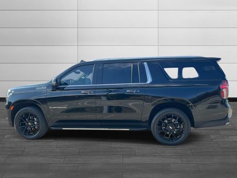 Used 2022 Chevrolet Suburban High Country AWD/4WD image 2