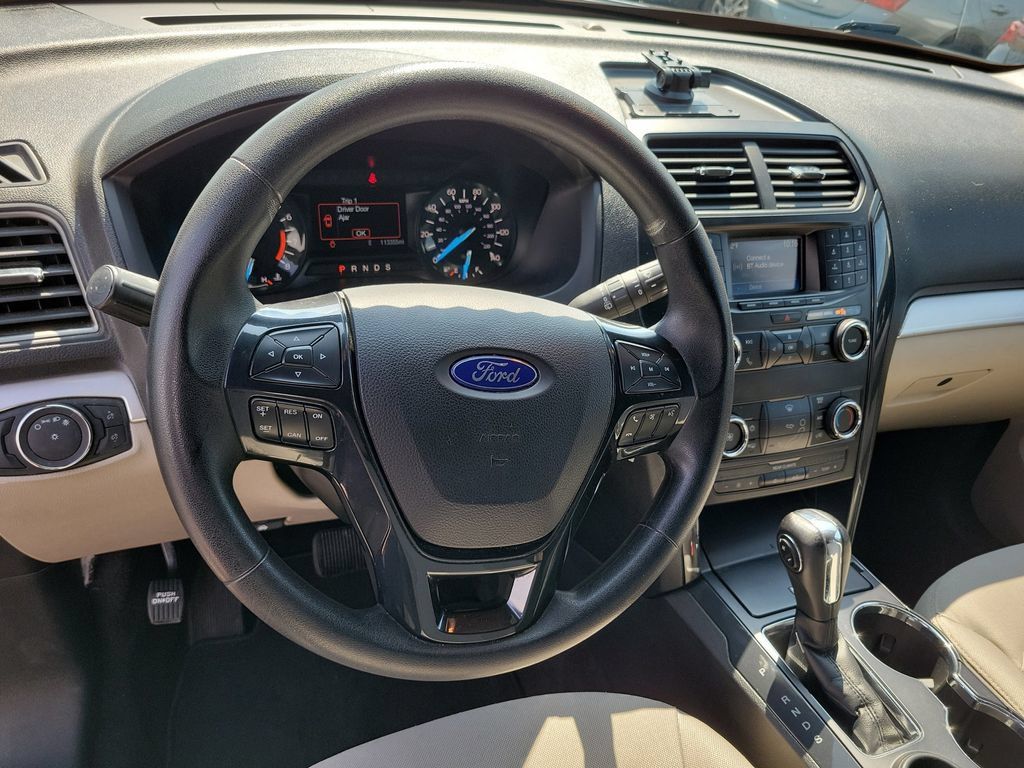 Used 2018 Ford Explorer FWD image 27