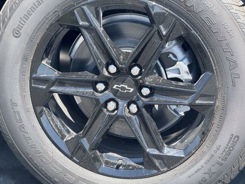 New 2025 Chevrolet Blazer LT w/ Midnight/Sport Edition image 7