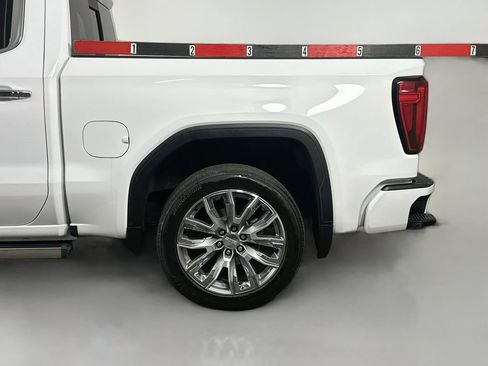 Used 2024 GMC Sierra 1500 Denali AWD/4WD image 40