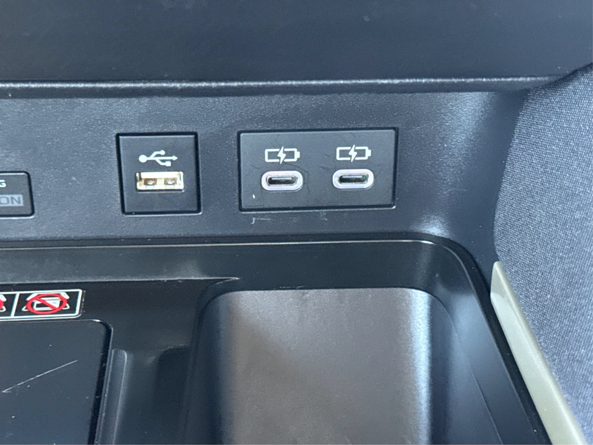 Used 2025 Toyota Camry LE FWD image 41
