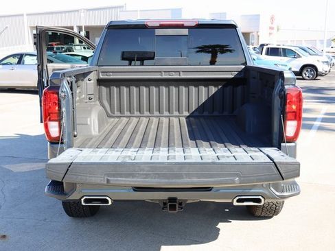 Certified 2021 GMC Sierra 1500 Elevation w/ Preferred Package image 8