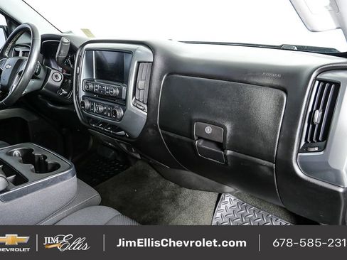 Used 2018 Chevrolet Silverado 1500 LT w/ LT Eassist Package image 19
