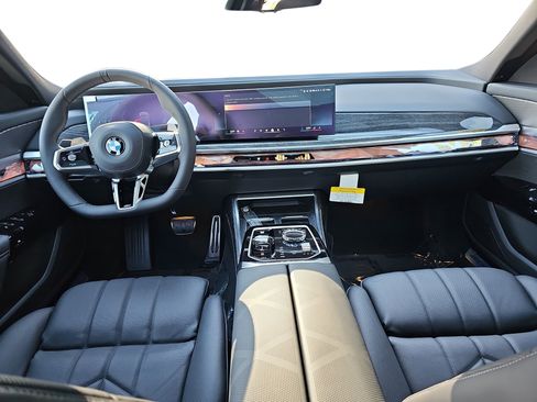 New 2026 BMW 740i image 9
