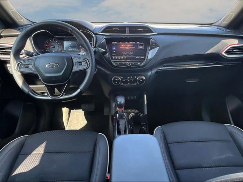 Used 2023 Chevrolet TrailBlazer RS w/ Convenience Package image 7
