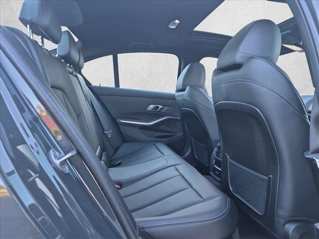 Used 2023 BMW 330i Sedan w/ M Sport Package RWD image 20