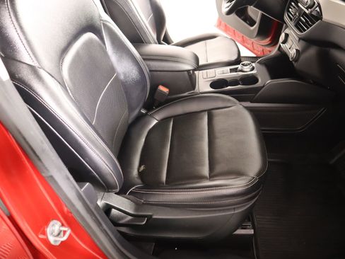 Used 2022 Ford Escape SEL w/ Technology Package image 14