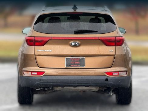 Used 2017 Kia Sportage EX w/ EX Technology Package image 4