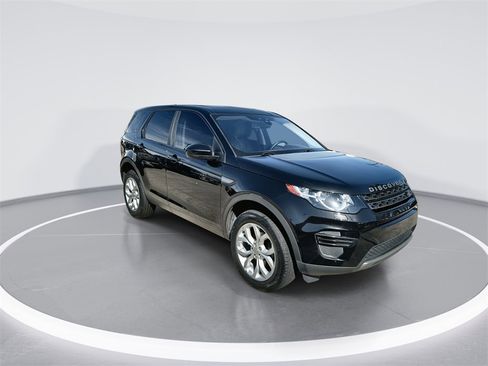 Used 2019 Land Rover Discovery Sport SE image 2