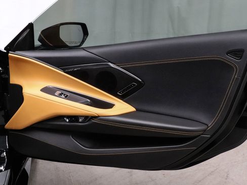 Used 2024 Chevrolet Corvette Stingray Preferred Conv w/ Z51 Performance Package image 16