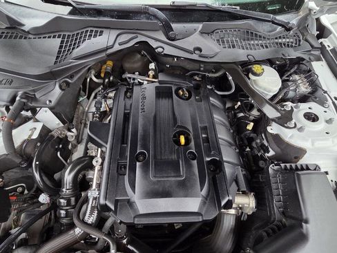 Used 2015 Ford Mustang Premium image 10