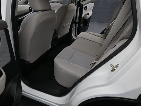 Used 2023 Nissan Rogue SV AWD/4WD image 10