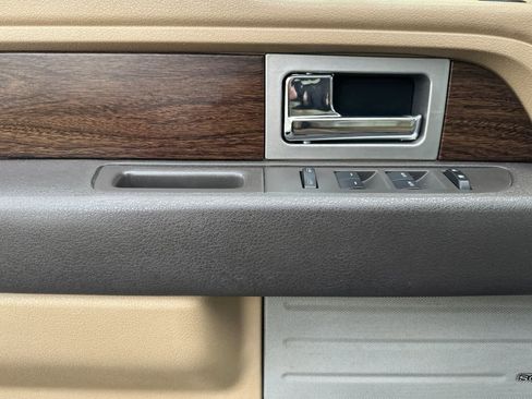 Used 2013 Ford F150 Lariat w/ Luxury Equipment Group image 12