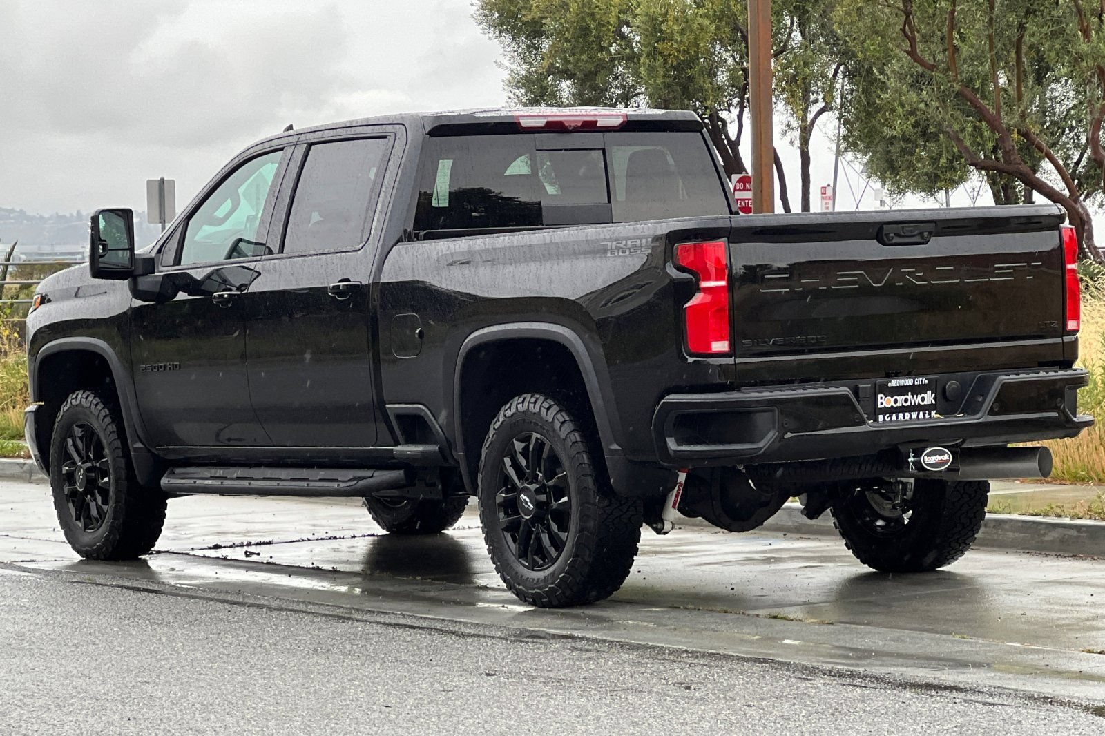 Used 2026 Chevrolet Silverado 2500 LTZ w/ LTZ Plus Package AWD/4WD image 6