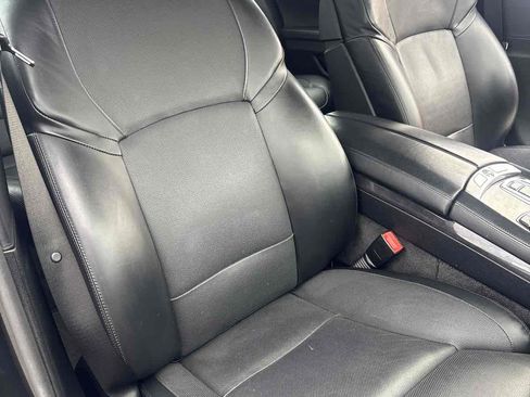 Used 2010 BMW 750Li image 24